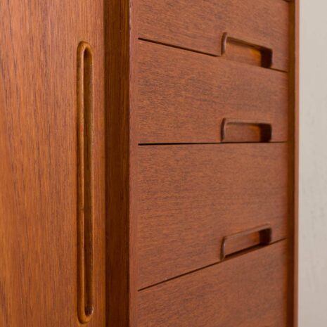 2215 Minimalist mid century Nils Jonsson Model Trento Sideboard by P.S. Heggen Trevarefabrik Nordfjordeid 1909 SW Moderne Moblar-14 Minimalistisches Sideboard im Mid-Century-Stil von Nils Jonsson, Modell Trento, von P