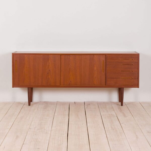 Minimalistisches Sideboard im Mid-Century-Stil von Nils Jonsson, Modell Trento, von P