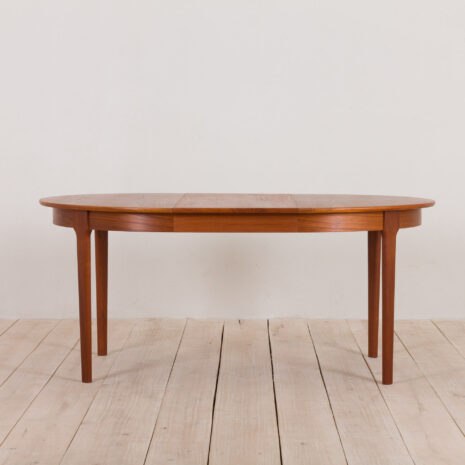2226 Skandynawski stół z drewna tekowego okrągły stół vintage-3 Scandinavian teak dining table round extension vintage table
