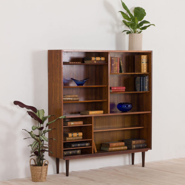 Hundevad Palisanderholz-Bücherregal