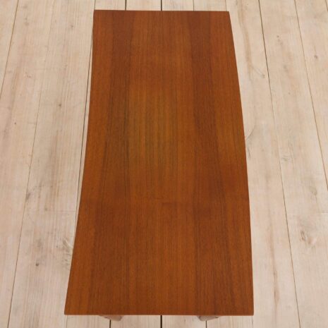 2238 Małe duńskie wolnostojące biurko z drewna tekowego z 3 szufladami i szafką, lata 60-8 Small Danish free standing teak desk with drawers and cabinet s scaled