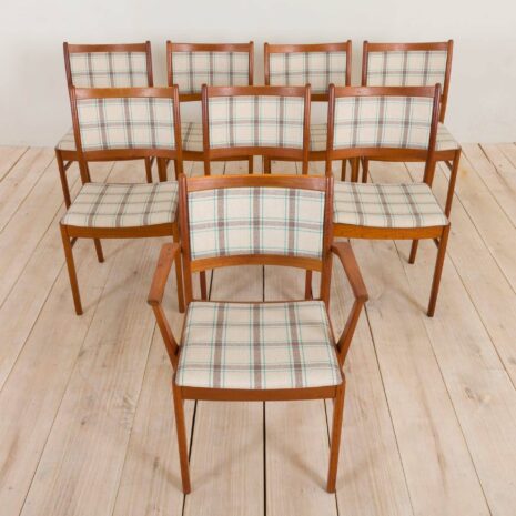 2239 Set of 8 teak dining chairs in new natural checkered upholstery-1 Set of teak dining chairs in new natural checkered upholstery scaled
