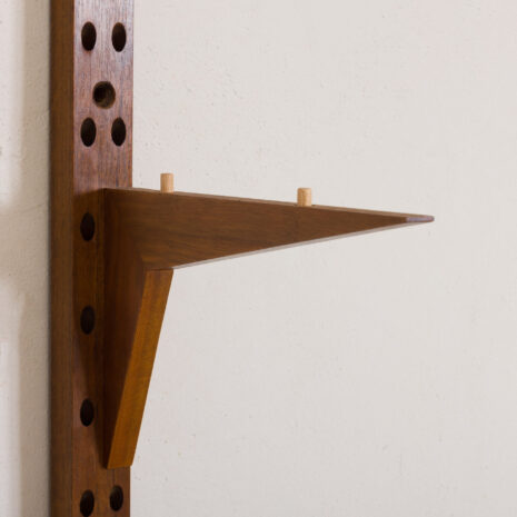 21019-Cadovius 2 bay teak royal wall unit with 3 cabinets and 3 shelves-23 Cadovius bay teak royal wall unit with cabinets and shelves scaled