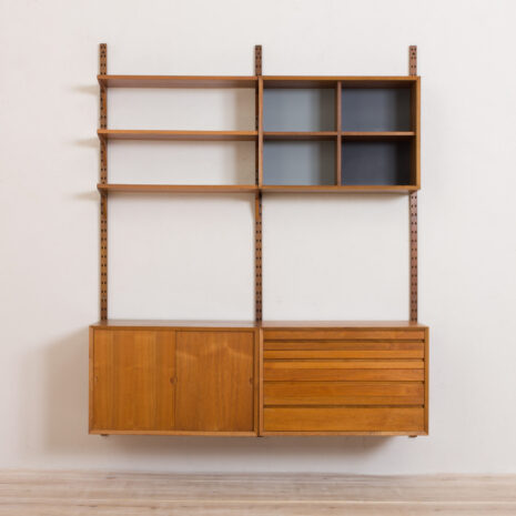 21019-Cadovius 2 bay teak royal wall unit with 3 cabinets and 3 shelves-3 Cadovius bay teak royal wall unit with cabinets and shelves scaled