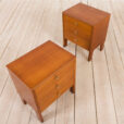 Nightstands in mahogany with brass handles pair Norway s Para mahoniowych stolików nocnych z mosiężnymi uchwytami lata