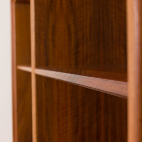 21033-Vintage wall shelf, shelving cabinet in teak, bookshelf, Denmark, 60s-6 Vintage wall shelf shelving cabinet in teak bookshelf Denmark s scaled