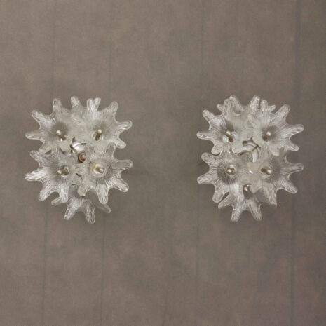 21042 - Kinkiety ścienne Venini, para lamp kwiatowych z kloszami z murano-1 Kinkiety ścienne Venini para lamp kwiatowych z kloszami z murano skalowane