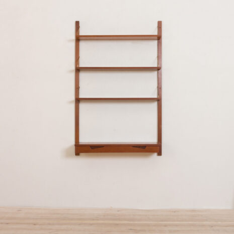 21062-Kjell Riise teak wall unit with 3 drawers-3 Kjell Riise teak wall unit with drawers scaled