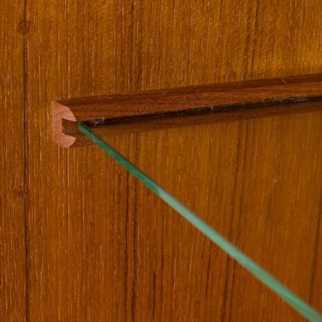 21063-free standing wall unit, teak shelving system by Kjell Ressel-12 free standing wall unit teak shelving system by Kjell Ressel scaled