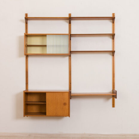 21064-Sven Andersen Møbelfabrikk Wall unit in teak 2 bay hanging shelving system with 2 cabinets, Hillevåg, Norway-15 Sven Andersen Mobelfabrikk Wall unit in teak bay hanging shelving system with cabinets Hillevag Norway scaled