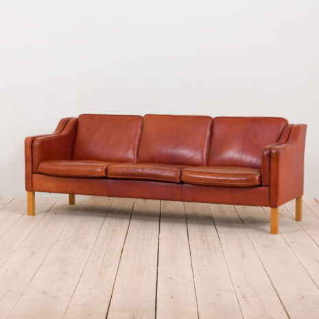 S Mogensen style  seater sofa in reddish leather z plamami  scaled