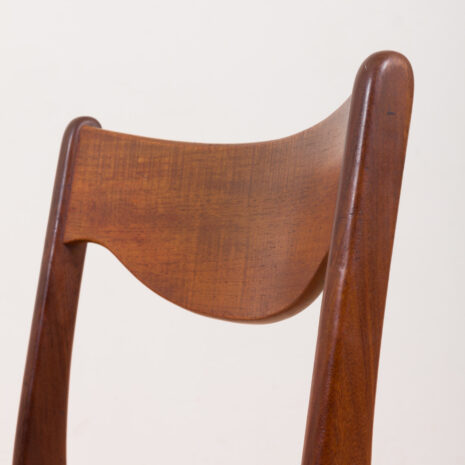 21049 Zestaw sześciu krzeseł zaprojektowanych w latach 60. przez Arne Wahla Iversena dla Glyngøre Stolefabrik-8 Set of six chairs designed in the s by Arne Wahl Iversen for Glyngore Stolefabrik scaled