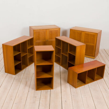 21068 Christian Hvidt oak wall unit for Søborg Møbelfabrik-16 Christian Hvidt oak wall unit for Soborg Mobelfabrik scaled