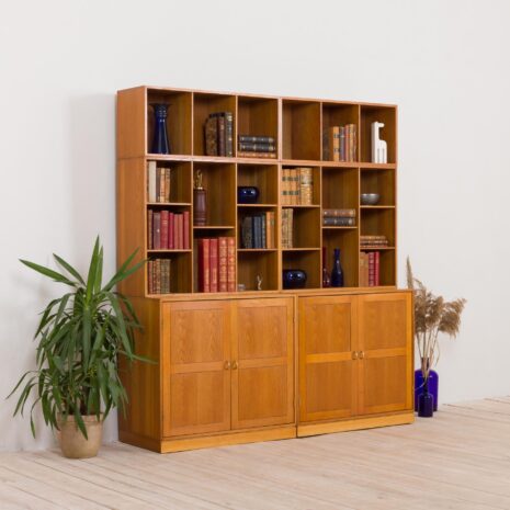 21068 Christian Hvidt oak wall unit for Søborg Møbelfabrik-2 Christian Hvidt oak wall unit for Soborg Mobelfabrik scaled