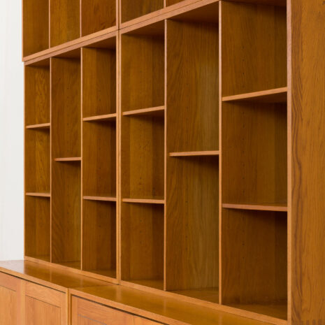 21068 Christian Hvidt oak wall unit for Søborg Møbelfabrik-5 Christian Hvidt oak wall unit for Soborg Mobelfabrik scaled