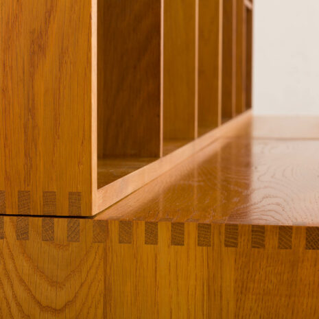 21068 Christian Hvidt oak wall unit for Søborg Møbelfabrik-8 Christian Hvidt oak wall unit for Soborg Mobelfabrik scaled