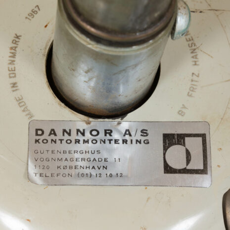 21070 Arne Jacobsen 3117 chair series 7 on wheels, 1967-12 Arne Jacobsen chair series on wheels scaled