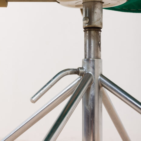 21070 Arne Jacobsen 3117 chair series 7 on wheels, 1967-6 Arne Jacobsen chair series on wheels scaled