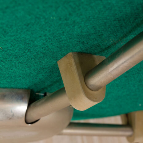 21083 Arne Jacobsen 3207 chair seriers 7 with teak armrests-10 Arne Jacobsen chair seriers with teak armrests scaled