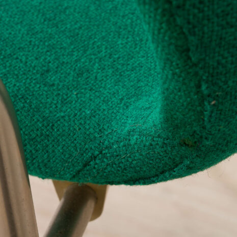 21083 Arne Jacobsen 3207 chair seriers 7 with teak armrests-8 Arne Jacobsen chair seriers with teak armrests scaled