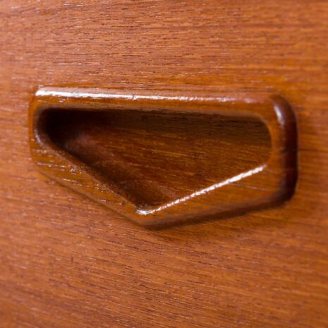 21106 - long teak sideboard -11 long teak sideboard scaled