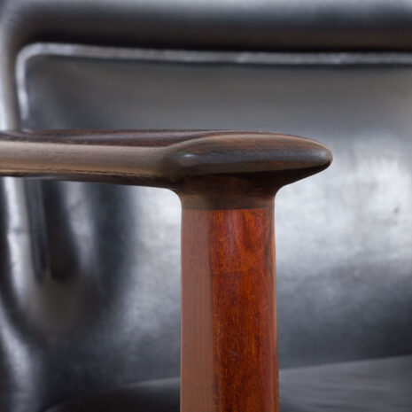 21118 Arne Vodder krzesło do biurka dla Sibast w drewnie różanym i czarnej skórze, Dania lata 60-te-8 Arne Vodder executive desk chair for Sibast in rosewood and black leather Denmark s scaled