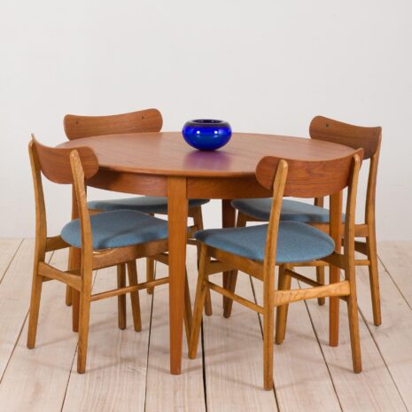 21048 Zestaw 4 dębowych krzeseł uldum z drewnianym oparciem-20 Set of oak chairs uldum z drewnianym oparciem scaled