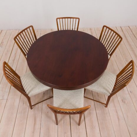 2109 Table ronde en palissandre de style Carlo di Carli avec base hexagonale, Italie, années 1960-2 Carlo di Carli style rosewood round table with hexagonal base Italy s scaled