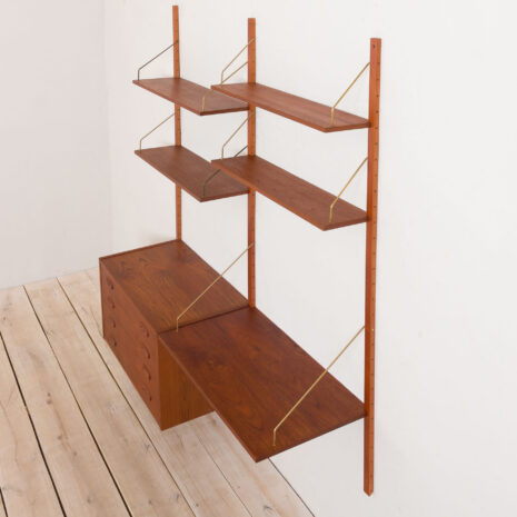 21126 - czekamy na kije Danish teak wall unit shelving with desk and chest of drawers in Sorensen Cadovius style-9 czekamy na kije Danish teak wall unit shelving with desk and chest of drawers in Sorensen Cadovius style scaled