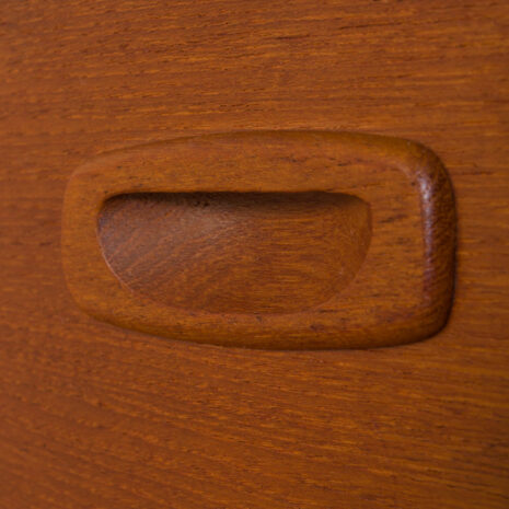 21128 Vintage entry chest teak wall unit with shelves in Cadovius Sorensen style-11 Vintage entry chest teak wall unit with shelves in Cadovius Sorensen style scaled