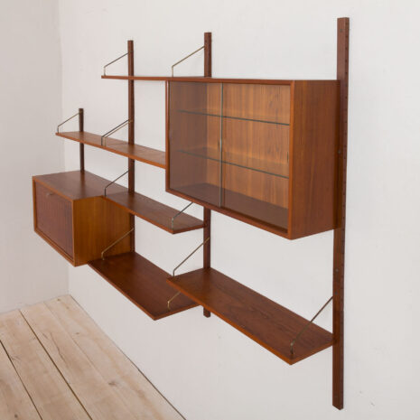 21130 Royal Cadovius teak wall unit with a secretary and glass cabinet and 6 shelves-17 Royal Cadovius teak wall unit with a secretary and glass cabinet and shelves scaled