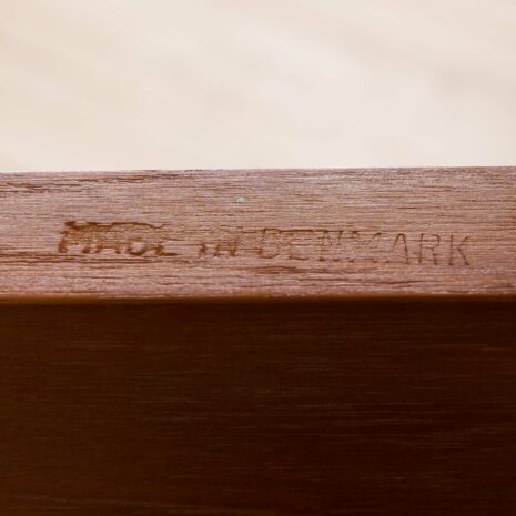 21131 Cadovius royal wall unit with small console and 8 shelves Cadovius royal wall unit with small console and shelves scaled