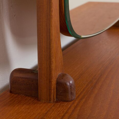 21147 Scandinavian mid century teak vanity with brass handles and adjustable mirror-15 Scandinavian mid century teak vanity with brass handles and adjustable mirror scaled