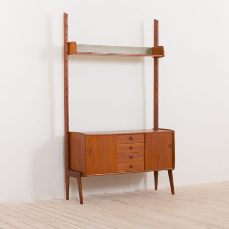 21149 Ergo Wall Unit in teak with floating sideboard and a shelf by John Texmon for Blindheim Møbelfabrikk, mid century modular shelving, 1960s-6 Ergo Wall Unit in teak with floating sideboard and a shelf by John Texmon for Blindheim Mobelfabrikk mid century modular shelving s scaled