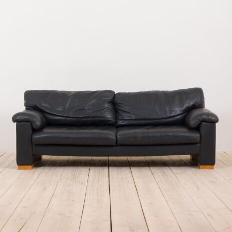 Vintage black buffalo leather sofa  seater Designwerk  scaled