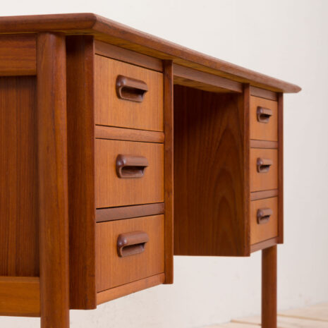 21163 Danish mid century modern desk in teak with 6 drawers, 1960s-15 Danish mid century modern desk in teak with drawers s scaled
