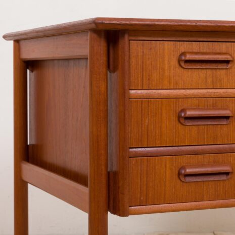 21163 Danish mid century modern desk in teak with 6 drawers, 1960s-19 Danish mid century modern desk in teak with drawers s scaled