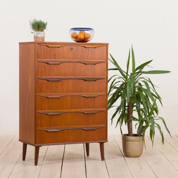 DANSK オーブンディッシュ　レッド　中古 21165-Trekanten-chest-of-