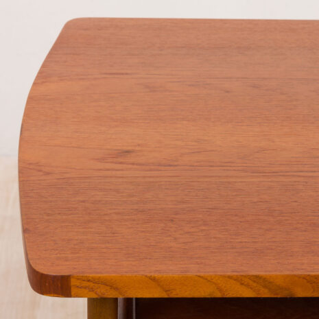 21162 Wolnostojące biurko Gunnar Nielsen z drewna tekowego dla Tibergaard, Dania, lata 60-11 Gunnar Nielsen free standing desk in teak for Tibergaard Denmark s scaled