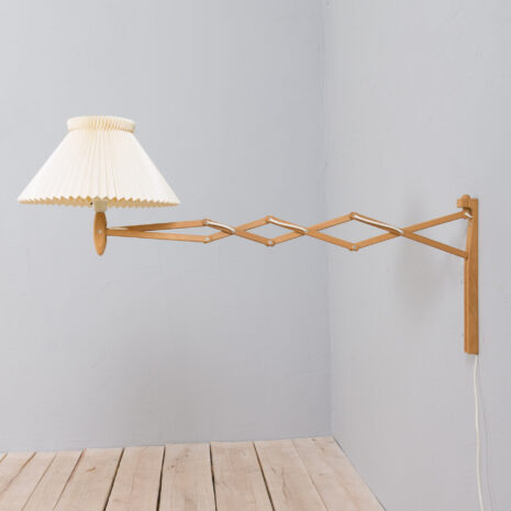 21172 Le Klint lampe murale à ciseaux d'Erik Hansen-1 Le Klint scissor wall lamp by Erik Hansen scaled