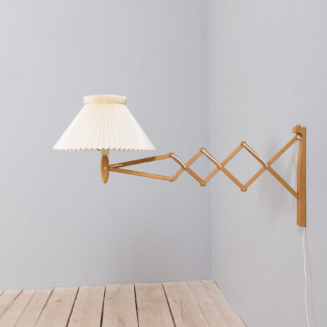 21172 Le Klint lampe murale à ciseaux d'Erik Hansen-2 Le Klint scissor wall lamp by Erik Hansen scaled