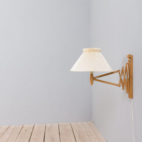 21172 Le Klint lampe murale à ciseaux d'Erik Hansen-3 Le Klint scissor wall lamp by Erik Hansen scaled