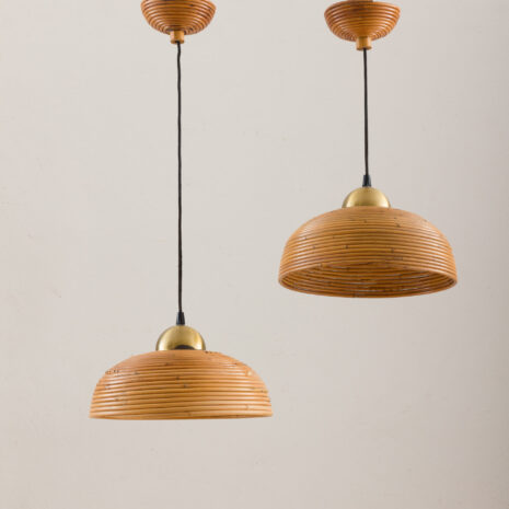 21182 Para bambusowych rattanowych wisiorków Gabriella Crespi z mosiądzu, lata 1970-5 Pair of Gabriella Crespi Bamboo Rattan pendants with brass s scaled
