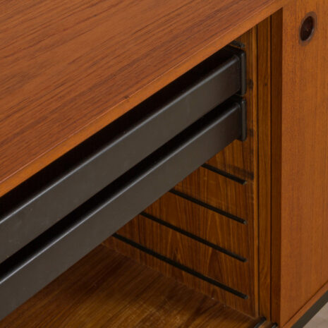 21080 zestaw 2 kredensów Aksel Kjersgaard kredens-16 zestaw kredens Aksel Kjersgaard kredens skalowany