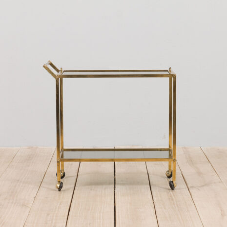 21211 Włoski mosiężny wózek barowy z połowy wieku z przenośną tacą, lata 60. Italian mid century brass bar cart with portable tray s scaled