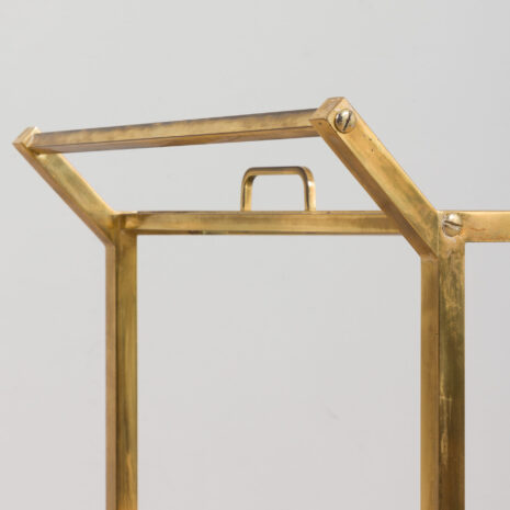 21211 Włoski mosiężny wózek barowy z połowy wieku z przenośną tacą, lata 1960-7 Italian mid century brass bar cart with portable tray s scaled