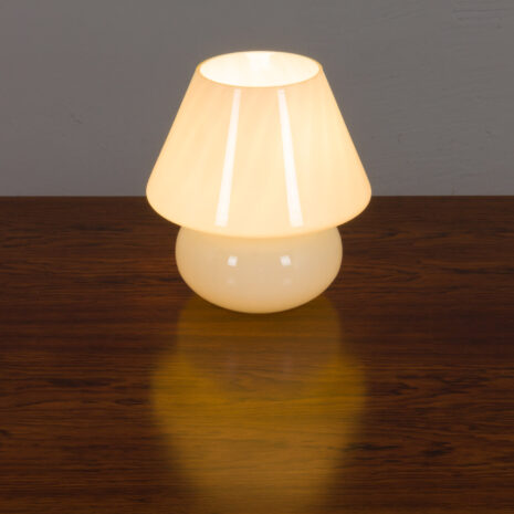 21221 Mała lampa Venini z grzybem Murano, Włochy-7 Small Venini mushroom Murano swirl lamp Italy scaled