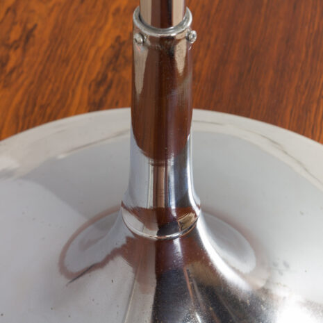 21227 Italian Space Age table lamp in chrome and opaline glass in style of Goffredo Reggiani-11 Italian Space Age table lamp in chrome and opaline glass in style of Goffredo Reggiani scaled