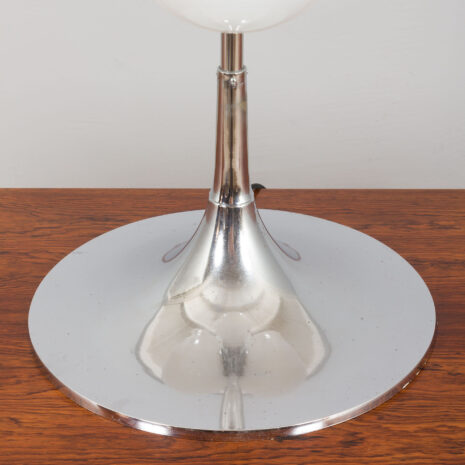 21227 Italian Space Age table lamp in chrome and opaline glass in style of Goffredo Reggiani-9 Italian Space Age table lamp in chrome and opaline glass in style of Goffredo Reggiani scaled