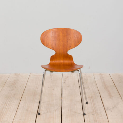 21228 Jacobsen ant chair in teak-1 Jacobsen ant chair in teak scaled